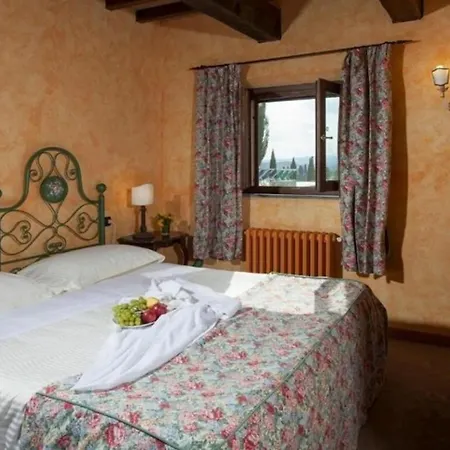 Vignola By Halldis Villa